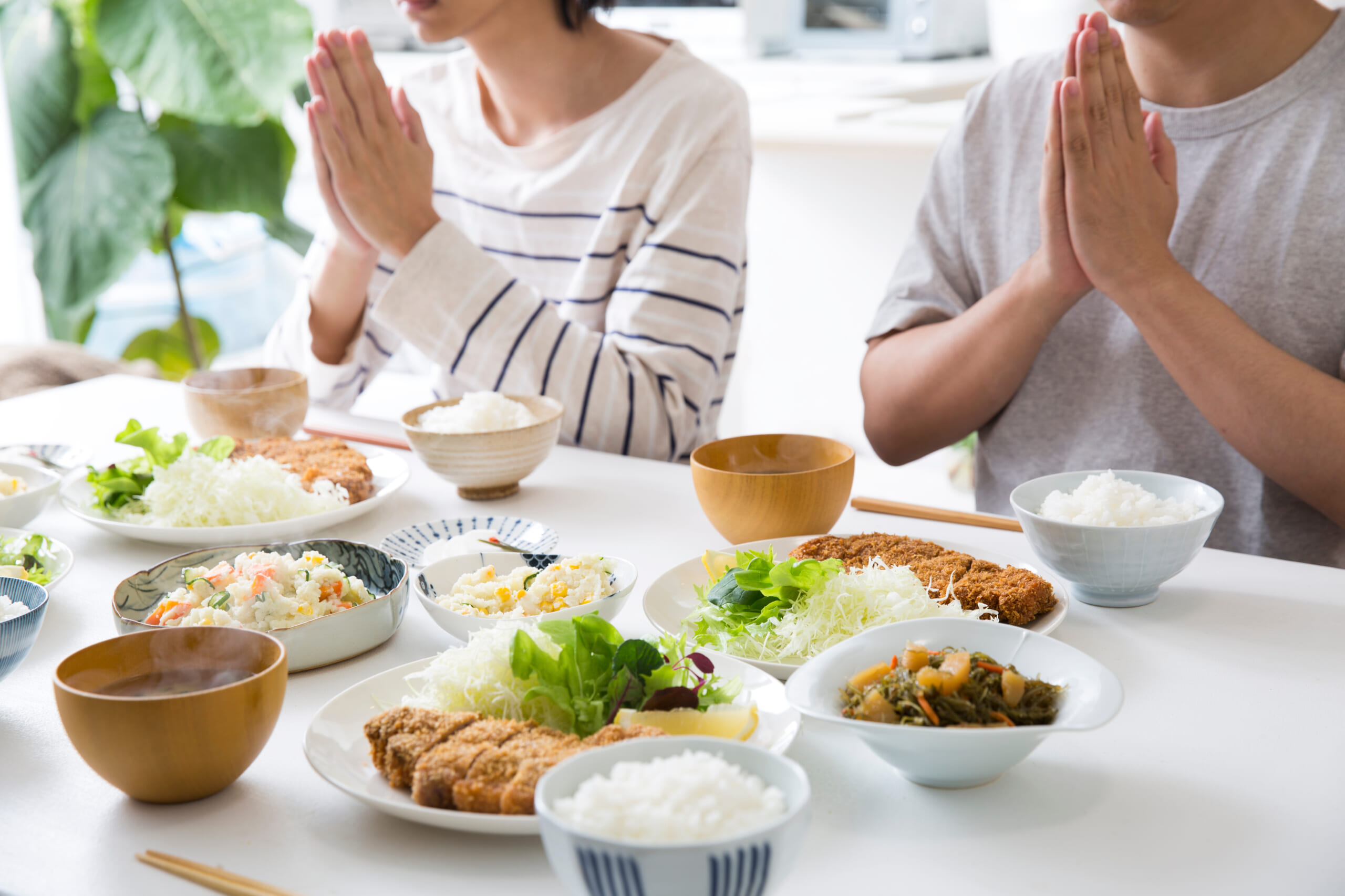 家族で囲む健康的な減塩料理